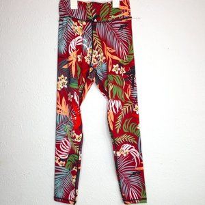 Mink Pink Move NWT Small leggings floral print.